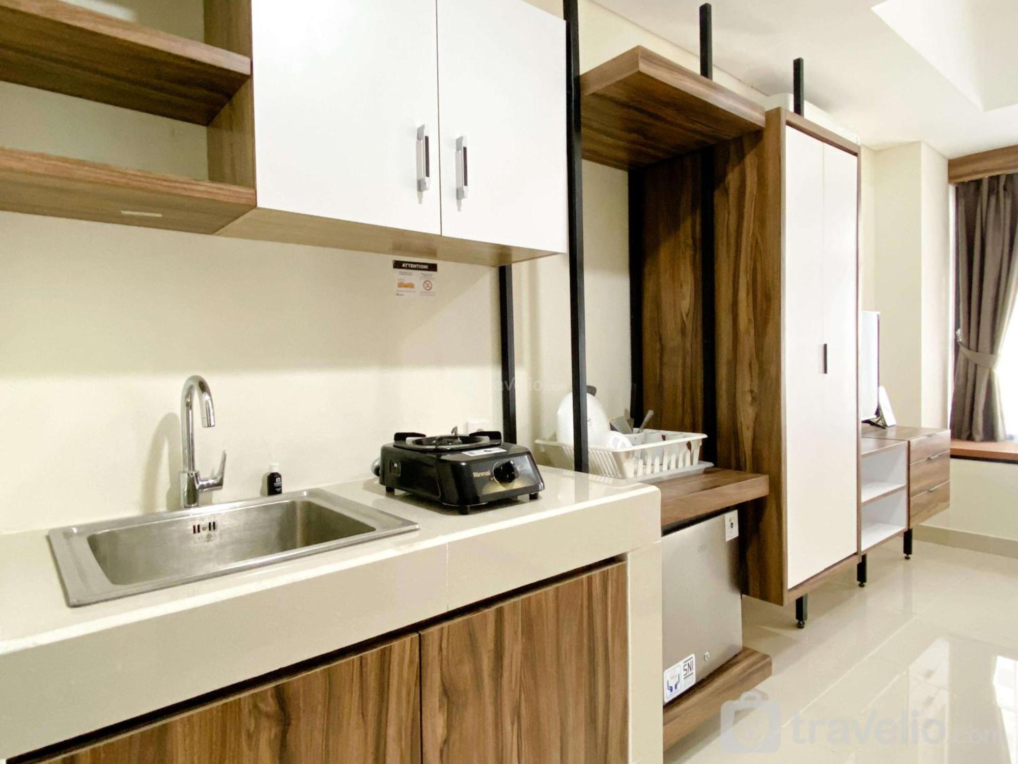 Homey And Cozy Stay Studio Room Pollux Chadstone Apartment By Travelio Cikarang Eksteriør billede